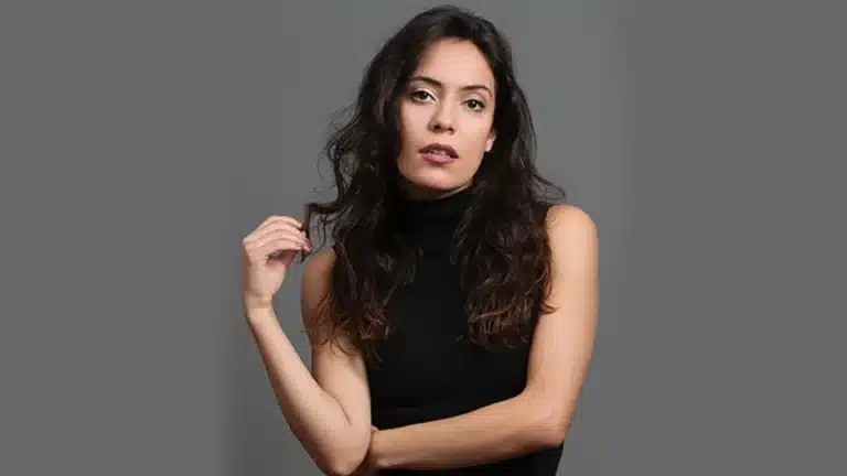 New Season of “Red Roses”: Selen Kurtaran Debuts as Kevser