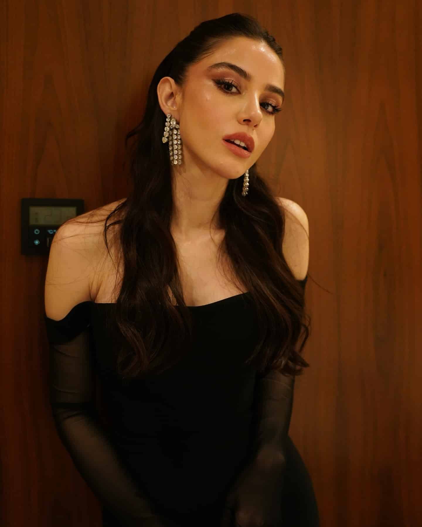 Özge Gürel Becomes the New Face of Go Türkiye