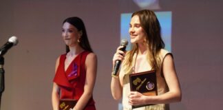 Alina Boz Wins First Theater Award for Palamut Zamanı Role Alina Boz Wins First Theater Award for Palamut Zamanı Role
