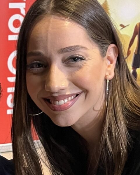 Özge Özacar